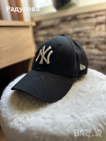 Дамски шапки New Era, снимка 2 - Шапки - 54398485