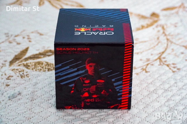 Max Verstappen шлем 2023 1:4, снимка 2 - Колекции - 54990418