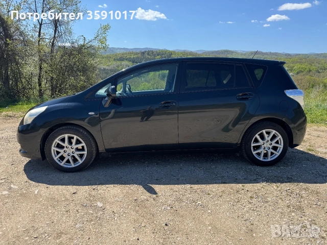 ПРОДАВАМ TOYOTA VERSO, снимка 3 - Автомобили и джипове - 55005543