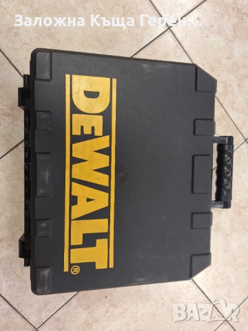 Винтоверт DeWALT DCD776, снимка 4 - Винтоверти - 53994811