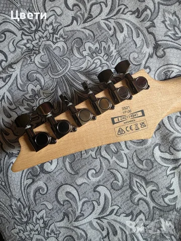 Електрическа китара Ibanez S521, снимка 6 - Китари - 55427821
