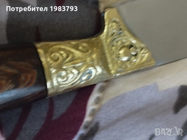 Красив нож с бронзови гардове и дръжки от орех., снимка 4 - Ножове - 54988023
