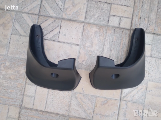 Задни калобрани за Тойота Корола Версо, снимка 2 - Аксесоари и консумативи - 54180946