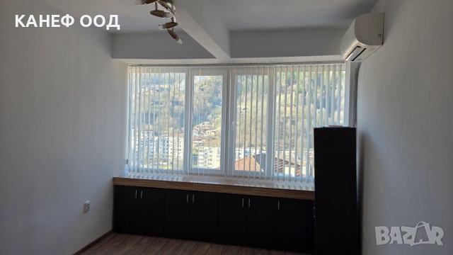 Дава се под наем офис 17м2, Смолян стар център, снимка 2 - Офиси - 54144014