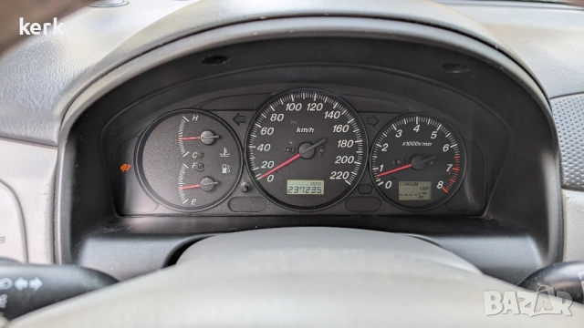 Mazda Premacy 2.0 131к.с. автоматик, снимка 15 - Автомобили и джипове - 54194128