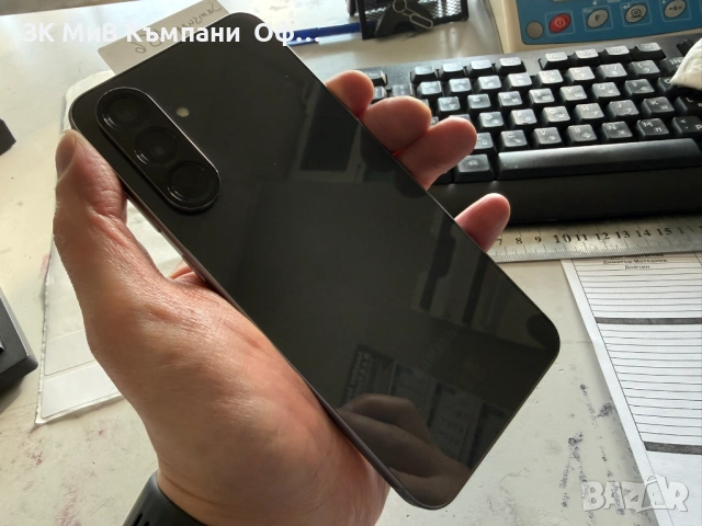 Мобилен телефон Samsung Galaxy A56, снимка 2 - Samsung - 54103932