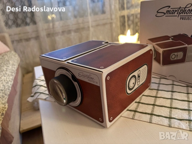 Мини проектор за телефон Smartphone Projector 2.0