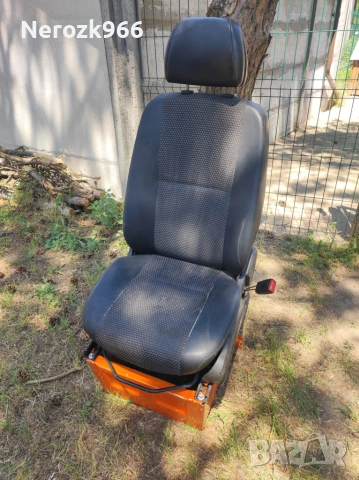 Пасажерска седалка с касата за Sprinter W906
