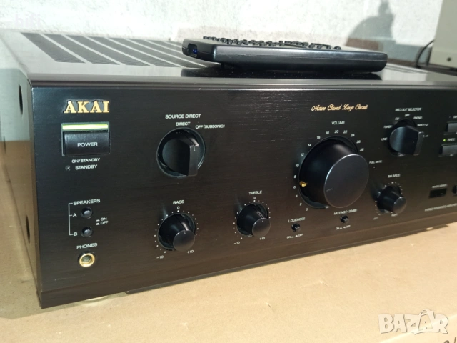 Стерео усилвател Akai AM-39, снимка 2 - Ресийвъри, усилватели, смесителни пултове - 54811247
