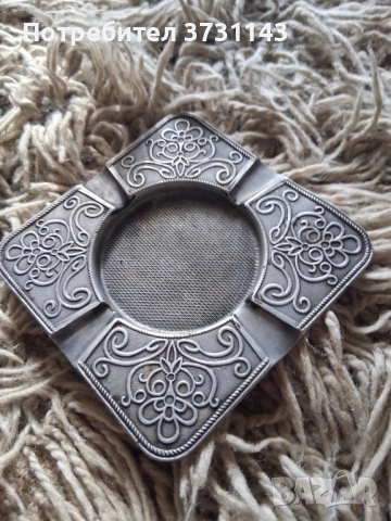  Пепелник за колекция