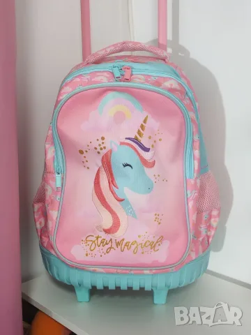 Ученическа раница на колелца Unicorn "Stay Magical" – като нова