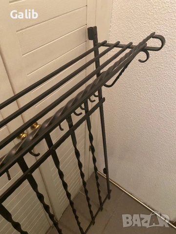 Метална Закачалка от ковано желязо, снимка 5 - Закачалки - 54058282