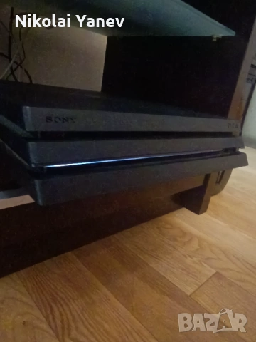 Playstation 4 Pro 1 terabyte , снимка 2 - PlayStation конзоли - 54699575