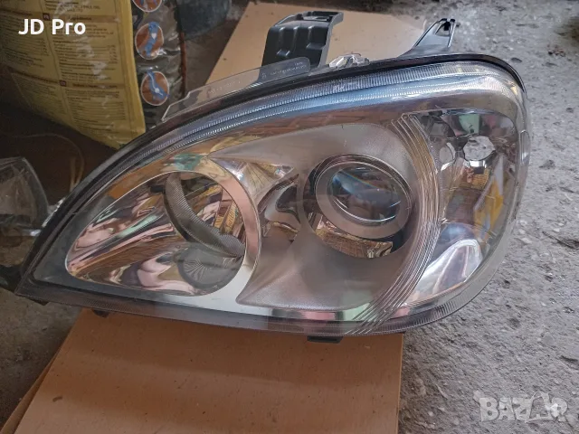 Mercedes ML 163 ляв фар
