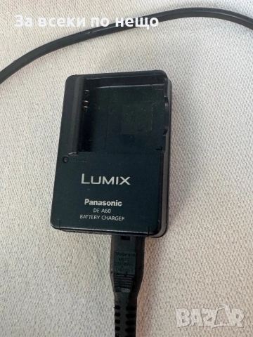 Оригинално зарядно за цифров фотоапарат Panasonic Lumix DE-A60 , за батерии CGA-S009 / DMW-BCF10, снимка 2 - Батерии, зарядни - 54796640