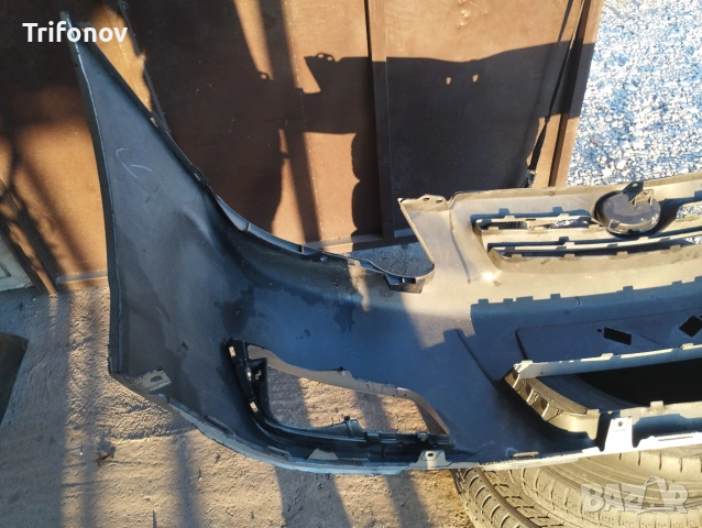 Оригинална предна броня Toyota Corolla E120 Hatchback 2004-2007, снимка 4 - Части - 55077991