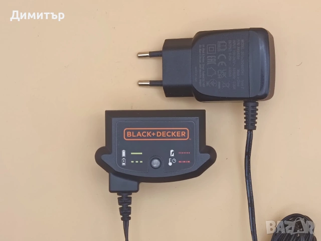 Black & Decker S010QV2400040 8-20V зарядно