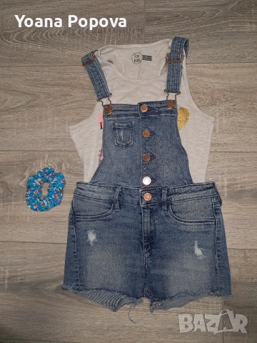 Летен детски комплект от 3 части: Дънков гащеризон, тениска и скрънчи