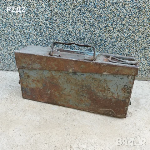 стара военна метална кутия за муниции , снимка 2 - Антикварни и старинни предмети - 55545142