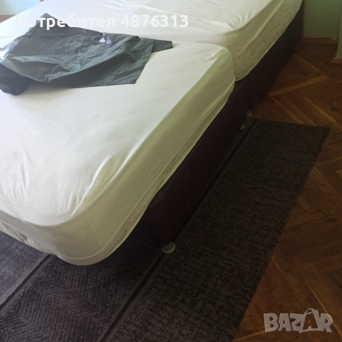 Продавам секция и легло с два матрака , снимка 6 - Матраци - 55163358