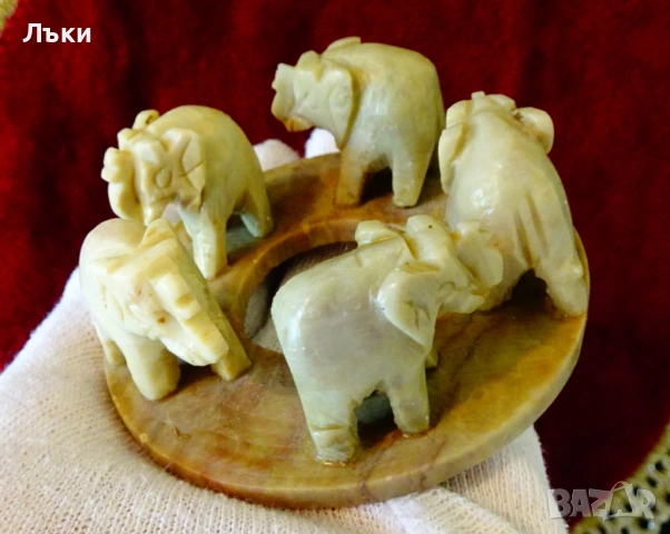 Свещник с фигури на Слон от сапунен камък. , снимка 3 - Статуетки - 54414847