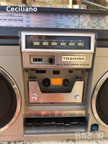радиокасетофон TOSHIBA RT-8900S BOMBEAT 15, снимка 12 - Радиокасетофони, транзистори - 55341417