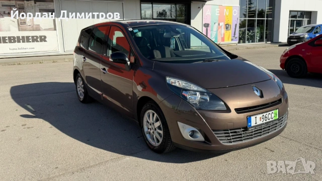 Renault Scenic 1.4 Tce 131 к.с., снимка 11 - Автомобили и джипове - 54335119