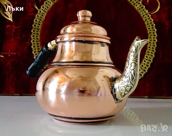 Меден чайник,кана,чиста червена мед 850 мл. 