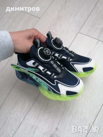 Детски маратонки с механизъм за закопчаване , снимка 6 - Детски маратонки - 54363847