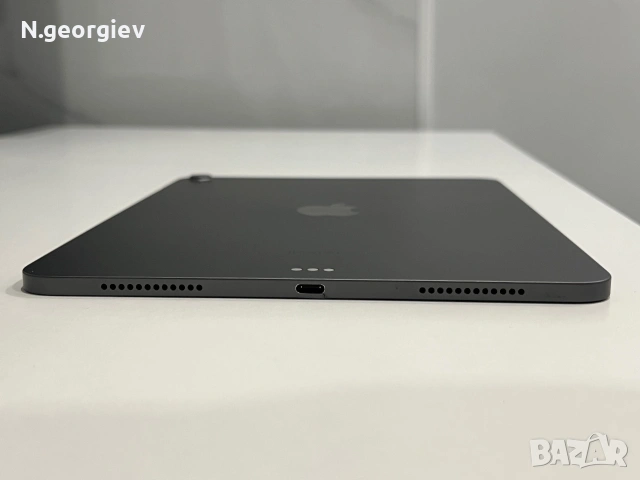 Apple iPad Air 5 (2022) M1 – Отлично състояние, снимка 3 - Apple iPhone - 55023422