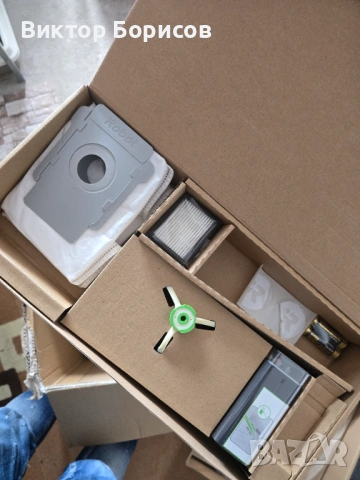 Прахосмукачка робот iRobot Roomba i7+ с WiFi и автономно изпразване на боклука в Clean Base™, снимка 4 - Прахосмукачки - 54674535