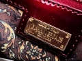 ЧИСТО НОВА Дамска лачена чанта VERSACE в цвят бордо, снимка 7