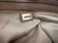 Розова чанта на Guess, снимка 3