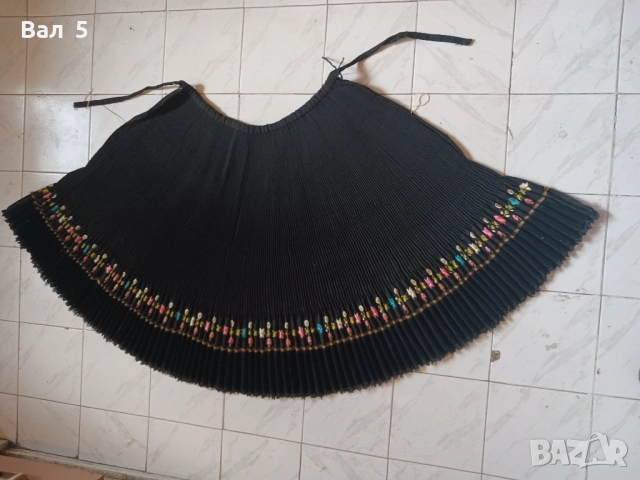 Автентичен пищимал , бръчник , вълненик , пищимал . Носия