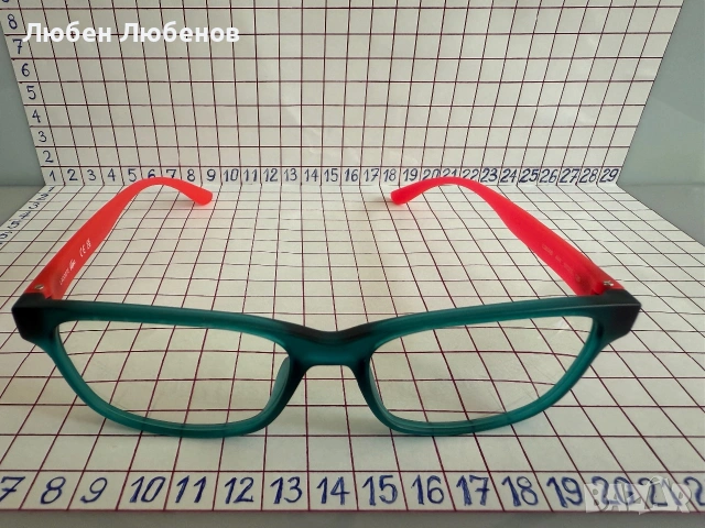 Нови неизползвани рамки маркови - Lacoste (резервен чифт) очила