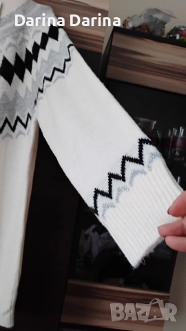 Дамски пуловер в цвят бежов , снимка 3 - Блузи с дълъг ръкав и пуловери - 54017388