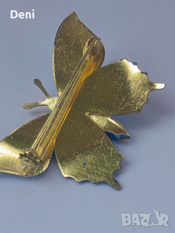 Брошка, снимка 3 - Колиета, медальони, синджири - 54641350