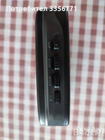 Продавам уокмен с радио aiwa tx310, снимка 2 - MP3 и MP4 плеъри - 55076453