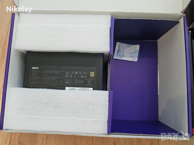 Захранвания NZXT C1200GOLD и Rog Strix 1000W, снимка 3 - Захранвания и кутии - 54999106