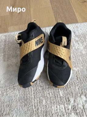 Nike детски маратонки, снимка 3 - Детски маратонки - 55686799