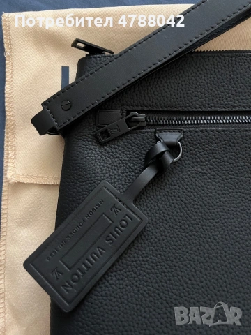 Louis Vuitton Takeoff pouch, снимка 2 - Чанти - 54105452