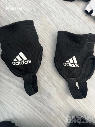Adidas комплект футболни кори S + протектори за глезени + калъф, снимка 3 - Спортна екипировка - 55525714