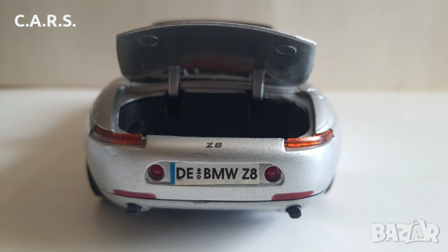 BMW Z8 Roadster Motor Max 73257 - Мащаб 1:24, снимка 5 - Колекции - 54997847