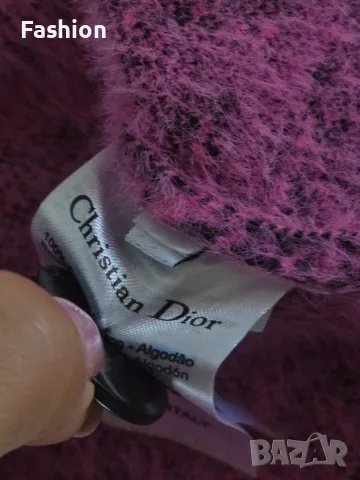 Луксозно палто + шал CHRISTIAN DIOR. Има джобове. , снимка 5 - Палта, манта - 55312370