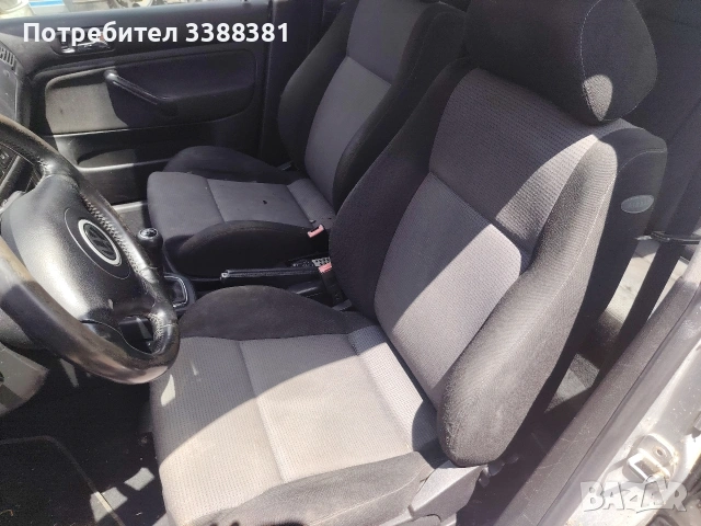 VW GOLF TDI 131K, снимка 9 - Автомобили и джипове - 54577050