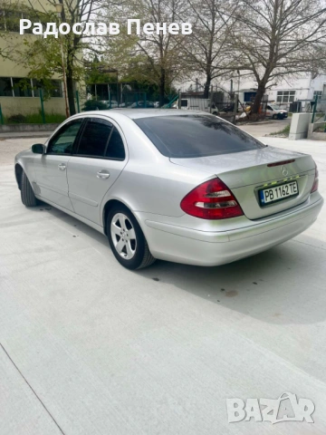 Мерцедес Е220 автоматик 3350евро, снимка 4 - Автомобили и джипове - 54908351