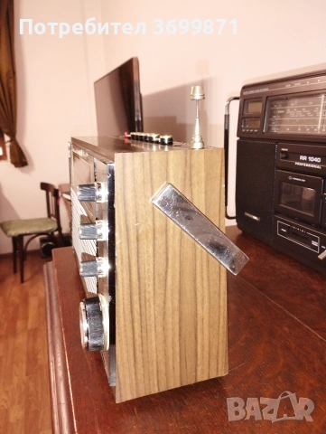 Радиотранзистор ИТТ., снимка 3 - Радиокасетофони, транзистори - 55135971