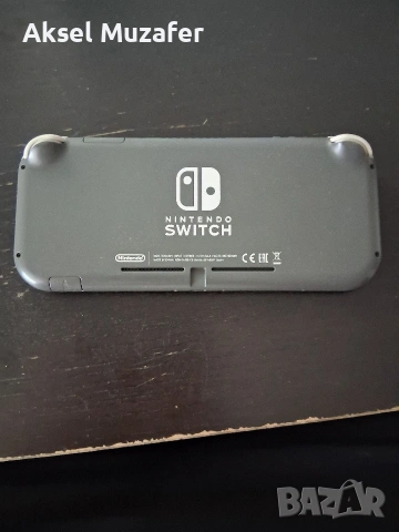 Nintendo Switch Lite заедно с 3 игри, снимка 2 - Nintendo конзоли - 54719569