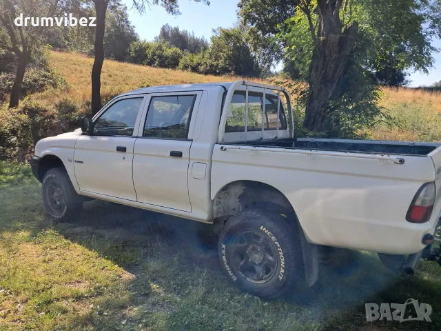 Mitsubishi L200 2.5 TDI - десен волан, снимка 4 - Автомобили и джипове - 55319805