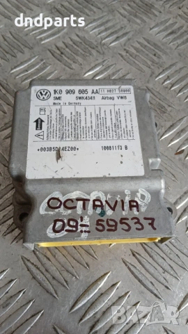 Airbag модул Skoda Octavia 2009 1K0909605AA 5WK43411